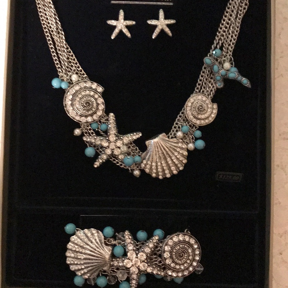 Jewelry Set - Picture 7 of 8